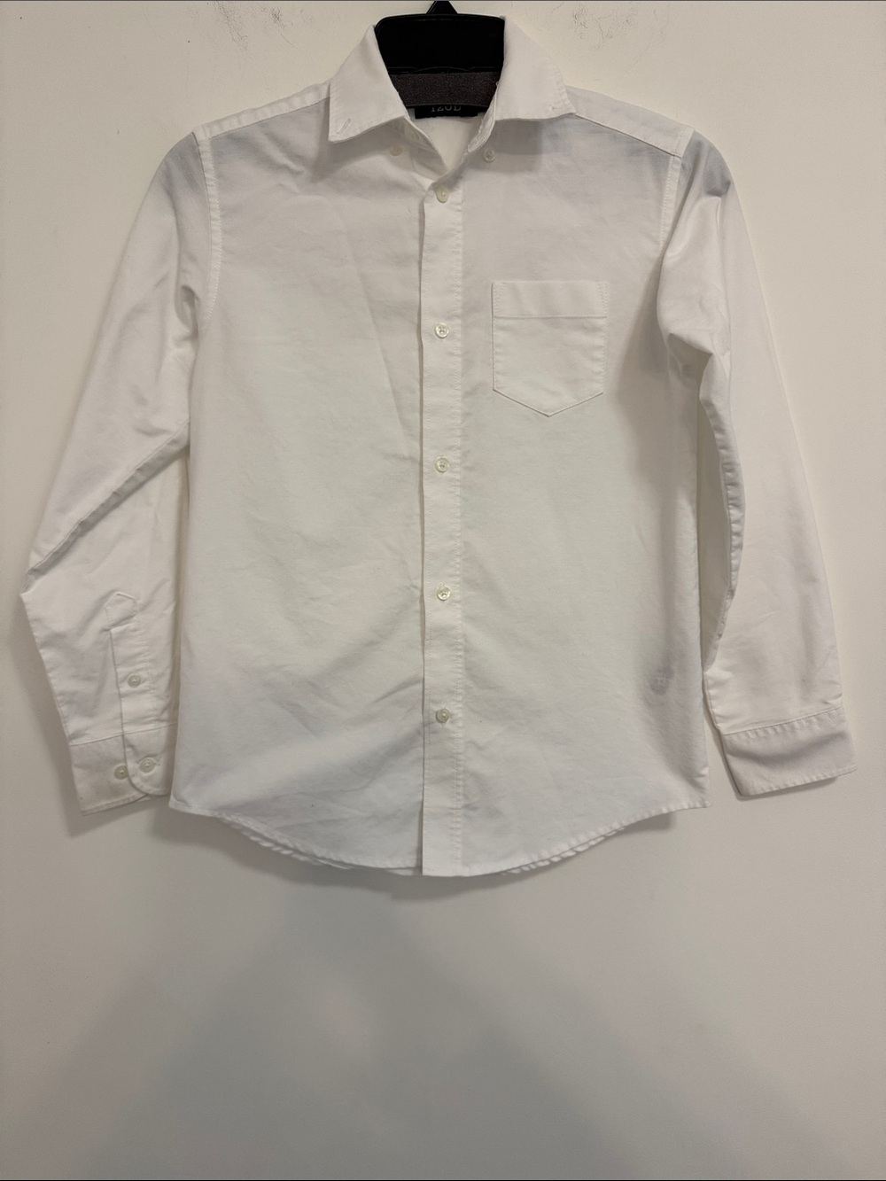 Izod White Long Sleeve Button-Down Shirt with Chest Pocket